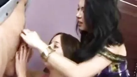 Kızlar bir gösteri yapmak amator turk sakso için biliyorum