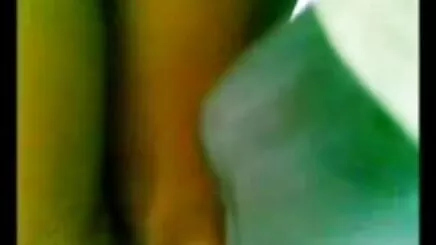 Bikinili yağlı türk amatör gizli babe iki büyük horoz gagging,