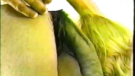 Pembe Kanadalı hottie cam üzerinde vk amatör porn dokunur