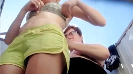 Korse ve bronzlaşmış turk porno amator naylon çorap