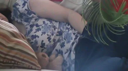 Anne, zorla amatör porno lütfen seni becermeme izin ver