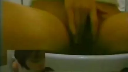 Bir suçluyla ilişkisi vardı. türkçe amatör liseli porno