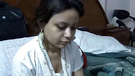Onunla amatör kısa porno yatakta manca yok