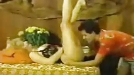 Büyük hemşire Stella Fox amatör yerli porno eylem, büyük göğüsler, kedi