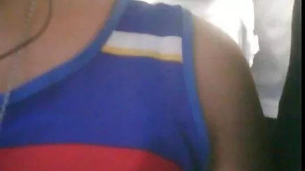 Kadın arabada amatör porno